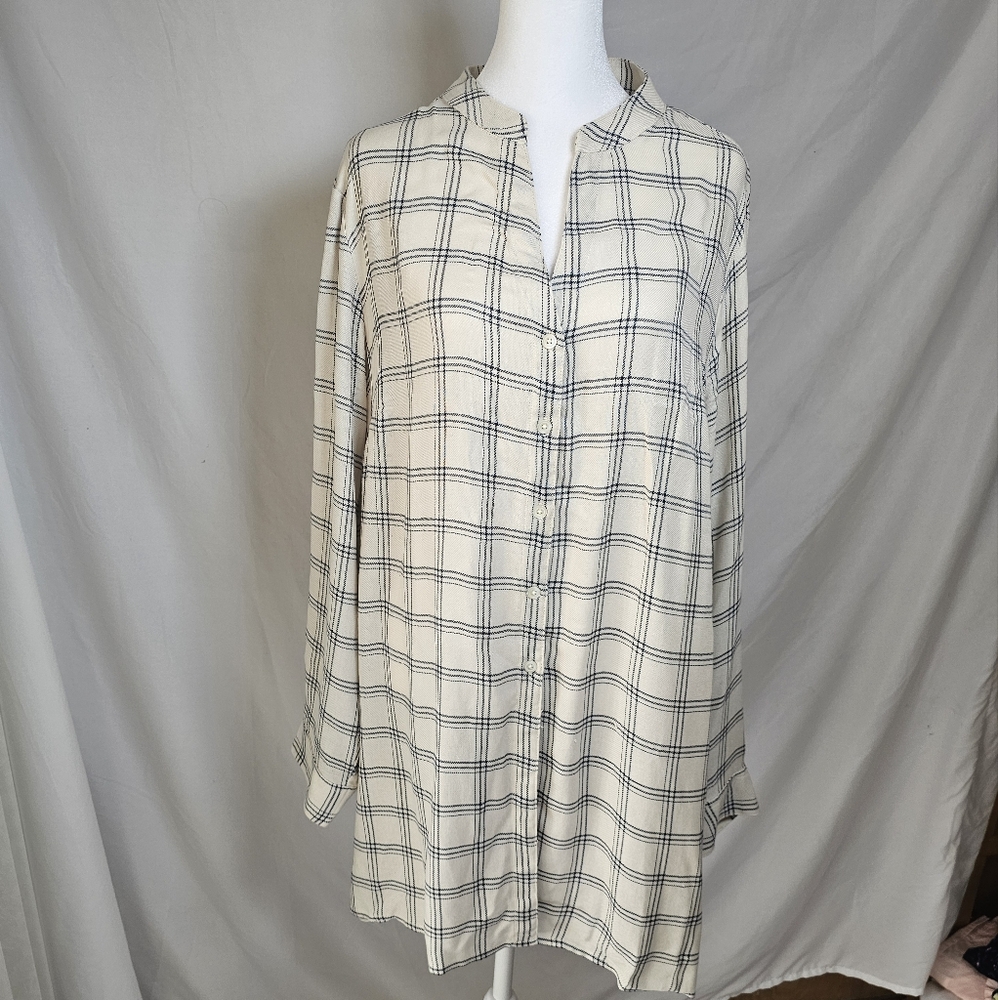 Lane Bryant Women's Long Sleeve‎ Button  Plaid Print shirt Size 18/20